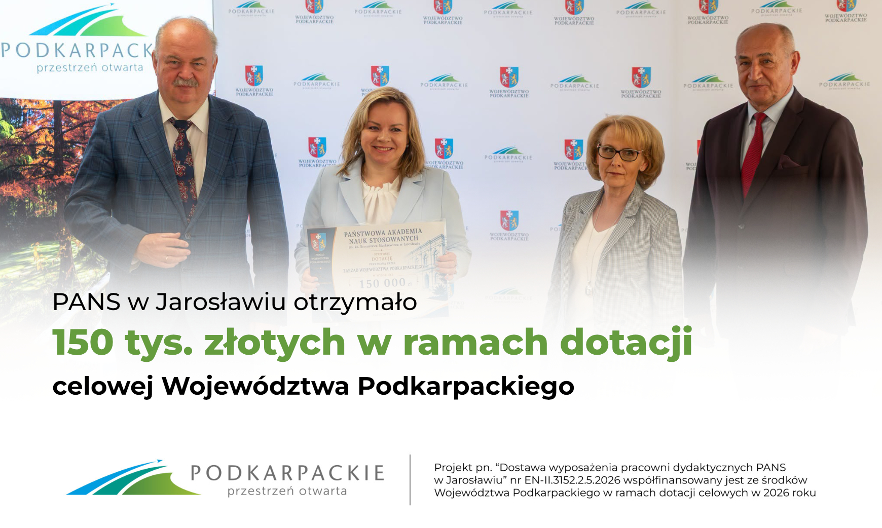Zdjęcie przedstawia JM Rektor, dr Beatę Rejman wraz z przedstawicielami Urzędu Marszałkowskiego Województwa Podkarpackiego.