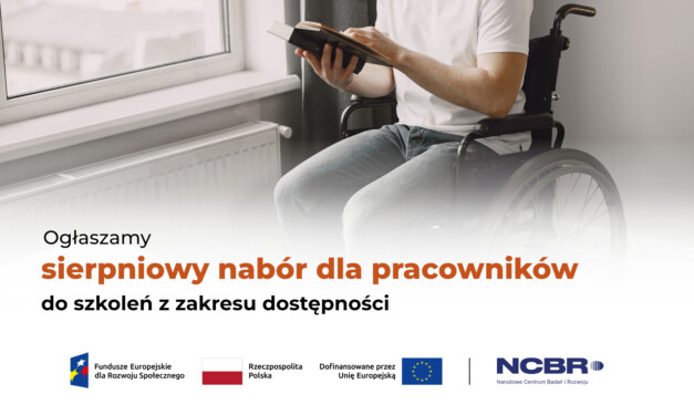 Grafika przedstawia niepełnosprawnego przy oknie oraz oznakowanie Funduszy Europejskich oraz NCBR.